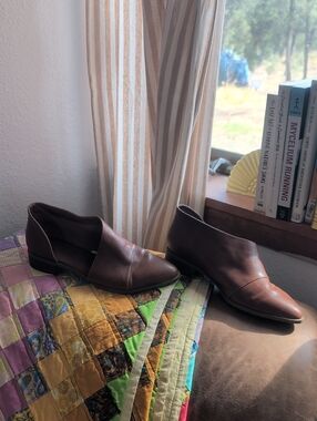 Universal Thread Brown Women's Slip-On Shoes